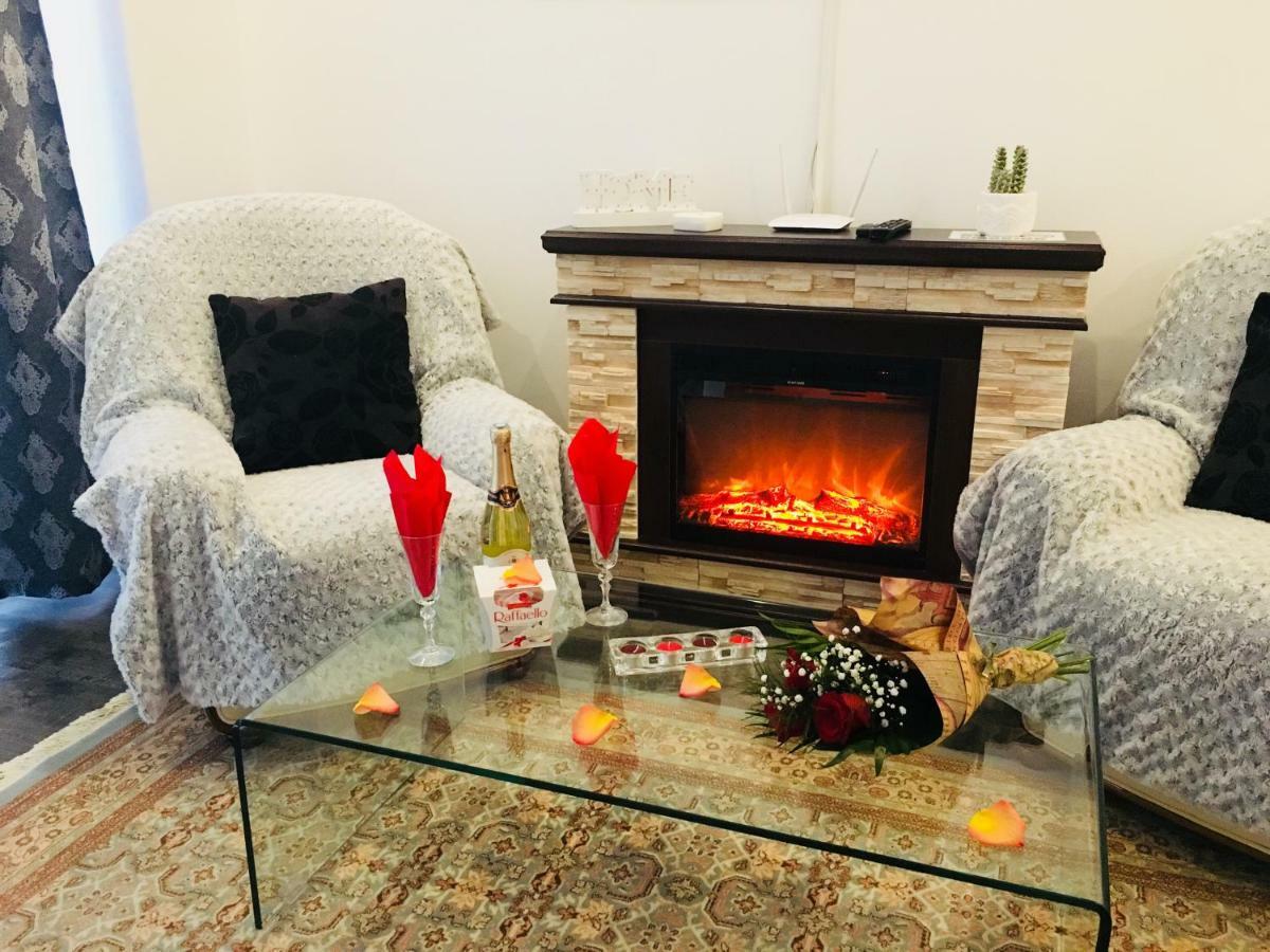 Seasons Apartment *