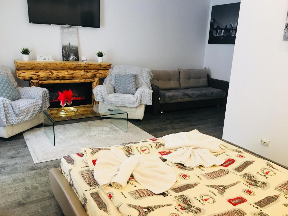 Seasons Apartment *